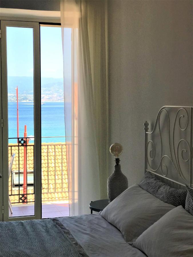 Vecchia Paradiso - A Un Passo Dal Mare Messina Exterior photo
