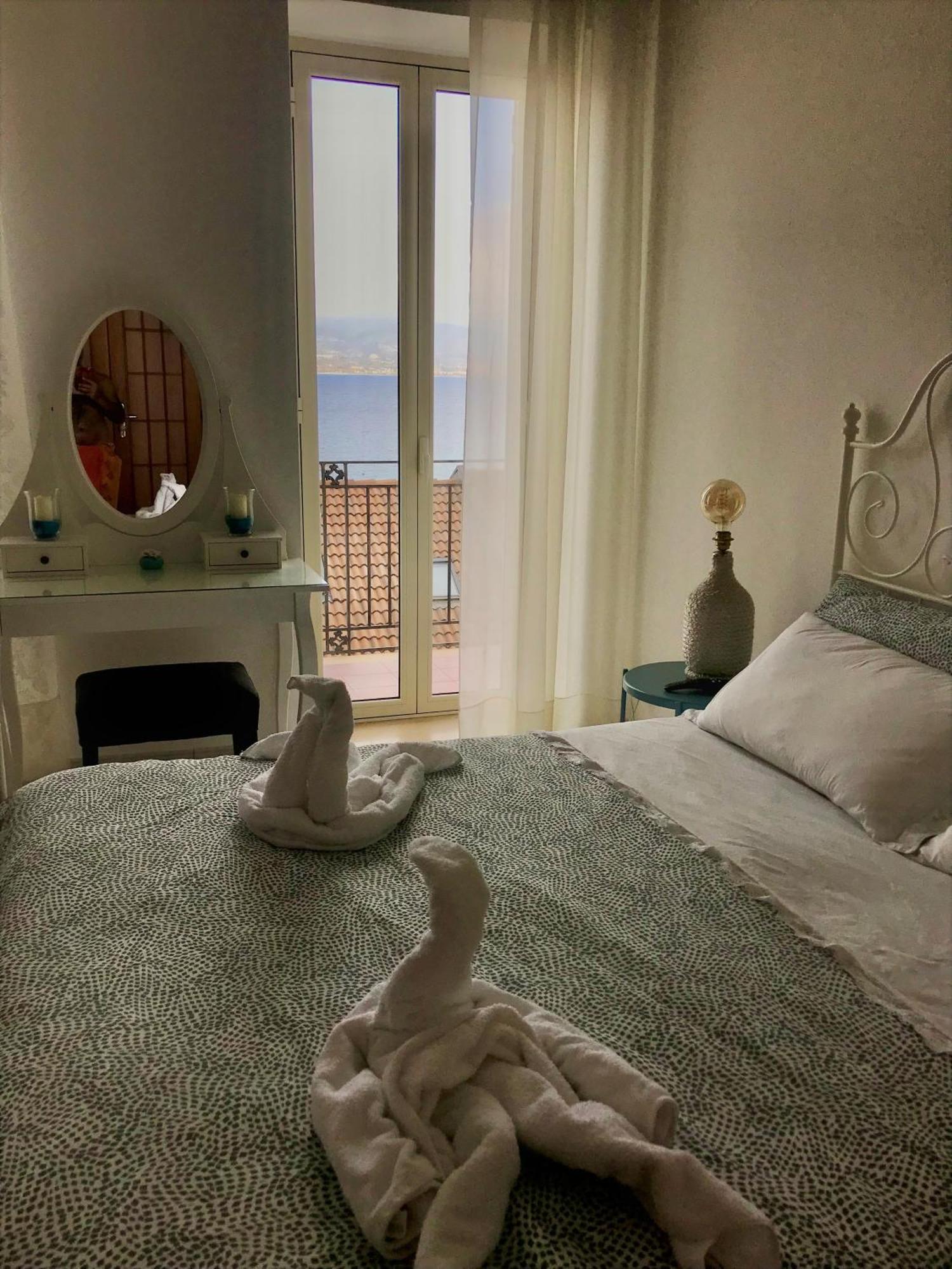 Vecchia Paradiso - A Un Passo Dal Mare Messina Room photo